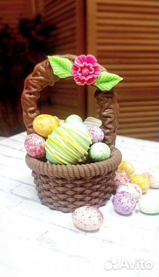 Подарок корзинка из шоколада