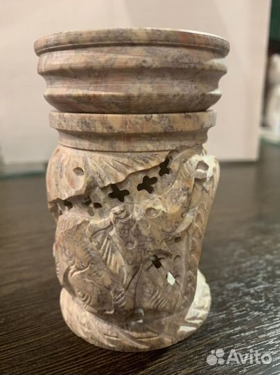 Подсвечник и шкатулка из натуральногт камня