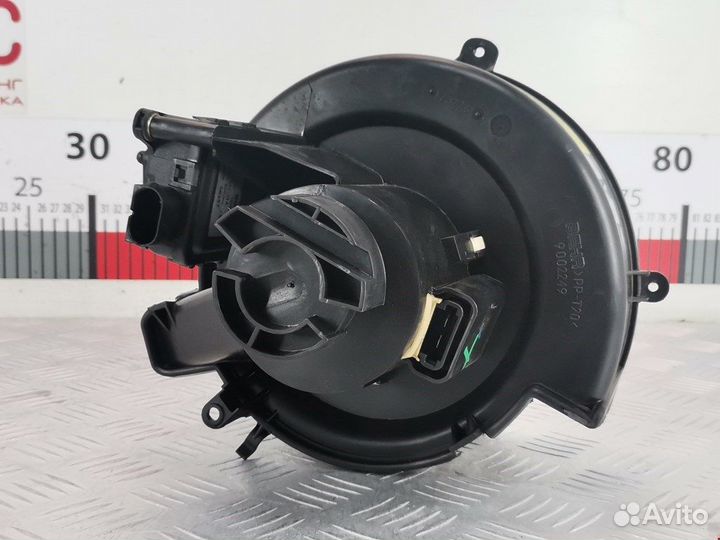 Моторчик печки для Opel Zafira A 9119001