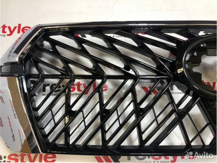 Решетка радиатора Toyota Land Cruiser 200 K275