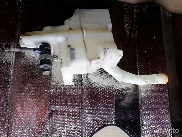 Mazda cx-7 мазда сх7 Насосы бочка омывателя