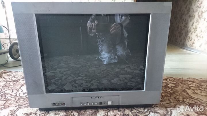 Отдам 2 рабочих телевизора (Самсунг и Лджи)