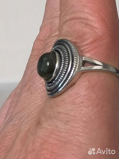 Серебряное кольцо