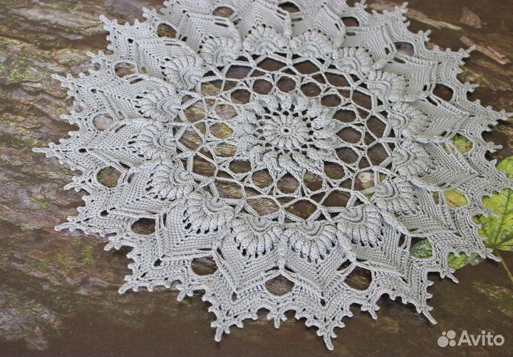 Салфетка вязаная ажурная крючком