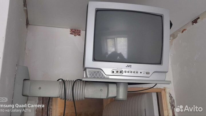 Телевизор JVC