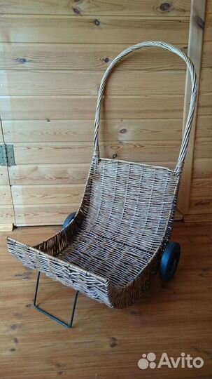 Тележка плетеннная, из натуральной лозы