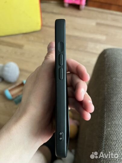 Продам Чехлы на iPhone 13