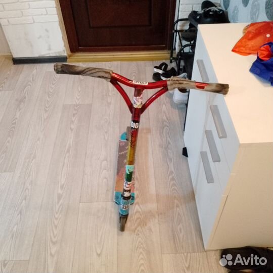 Трюковой самокат
