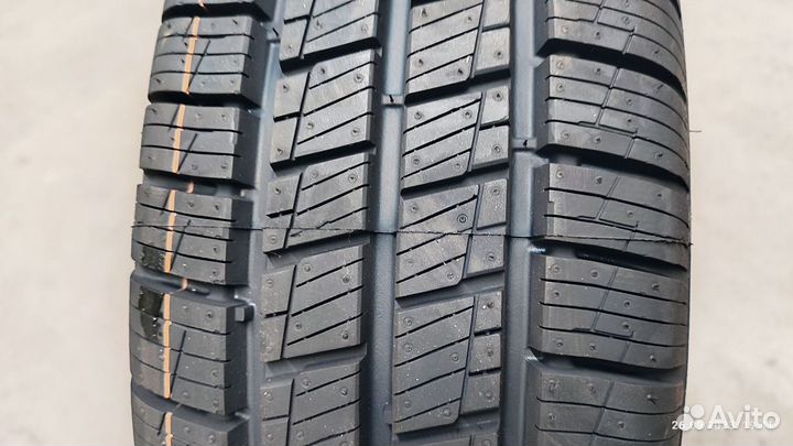 Hankook Vantra ST AS2 RA30 215/65 R16C 109T