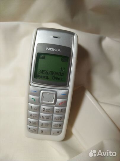 Кнопочный телефон Nokia 1110i, оригинал