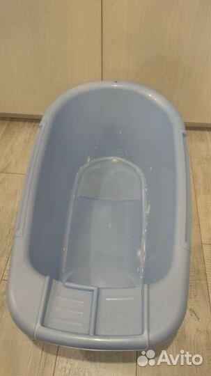 Ванночка для купания новорожденного
