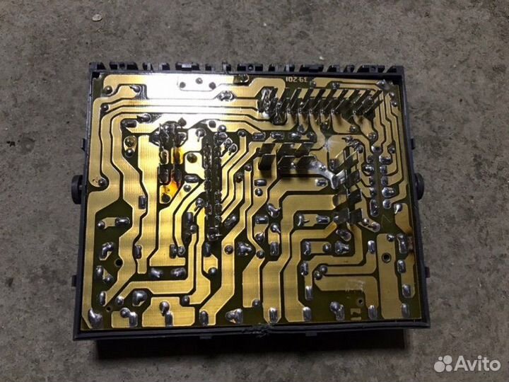 Блок предохранителей Лада 2112 21120 2001