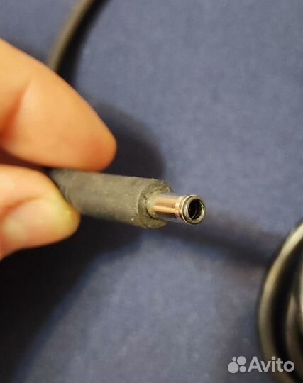 Блок питания для ноутбука, монитор