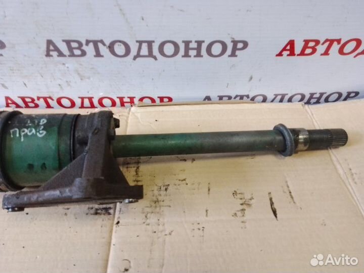 Полуось привод передний правый Nissan Almera Tino