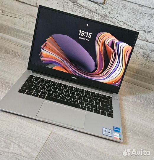 Huawei matebook d14