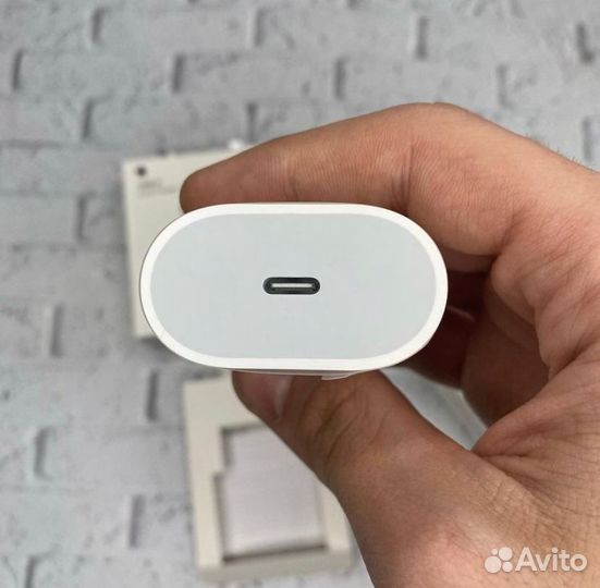 Адаптер Apple USB-C 20W Быстрая зарядка iPhone