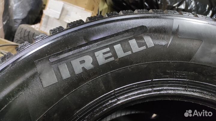 Pirelli Ice Zero 275/65 R17 115T