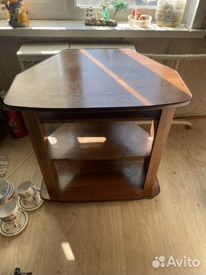 Тумба под телевизор