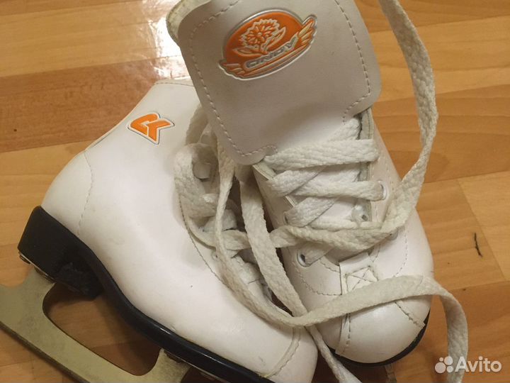 Коньки фигурные