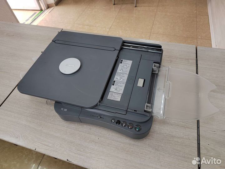 Копировальный аппарат Canon FC128