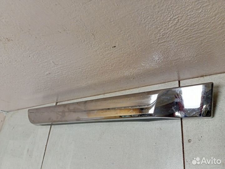 Накладка двери задней правой