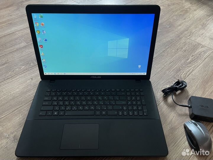 Ноутбук Asus 17 дюймов