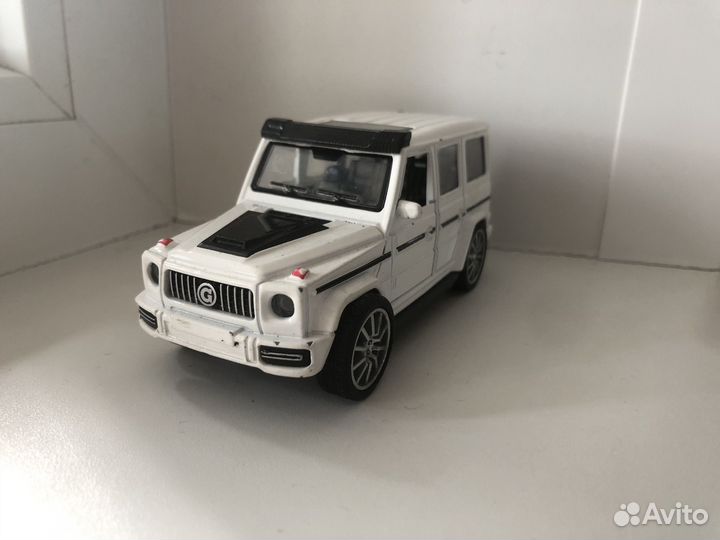 Модель автомобиля mercedes