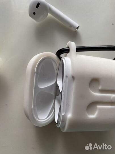 Airpods 2