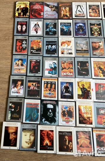 DVD диски с фильмами (примерно 105шт.)
