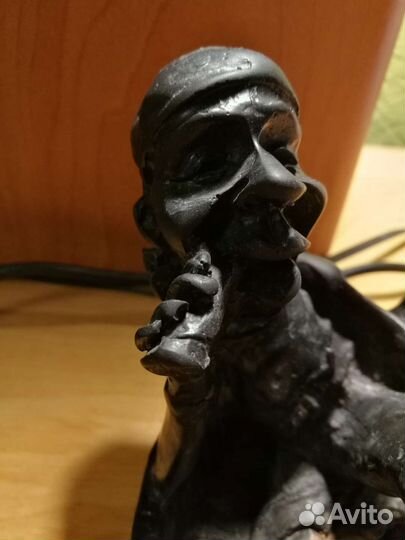 Статуэтка сувенир скульптура фигурка модель