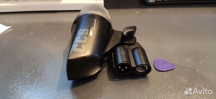 Микрофон AKG D11 для бас-бочки, баса, контрабаса