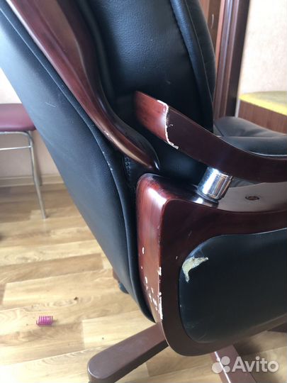 Офисное кресло руководителя бу кожаное