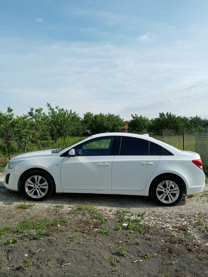 Chevrolet Cruze: фото владельца