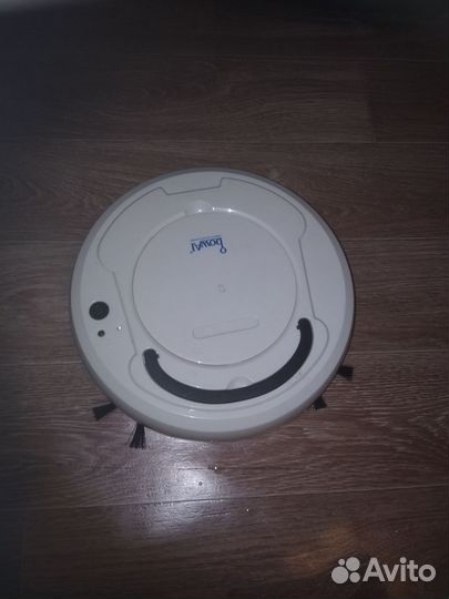 Робот пылесос Bowal