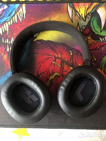 Беспроводные наушники jbl live 500BT