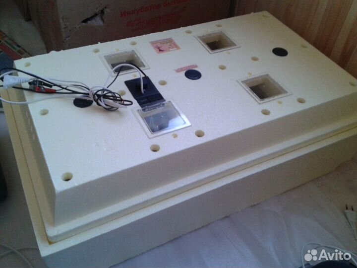 Инкубатотор золушка 98 яиц