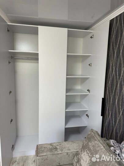 Шкаф распашной