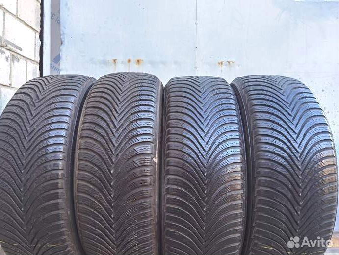 Michelin Alpin 5 205/55 R17 95V