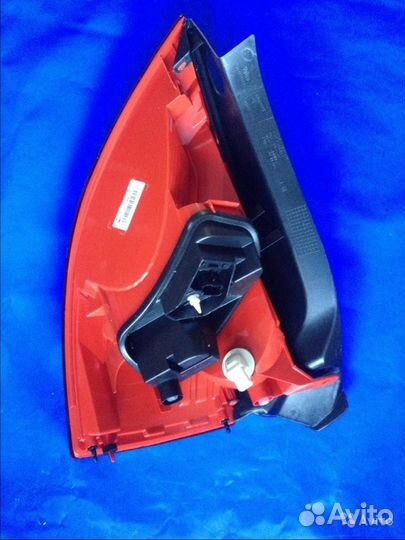 Фонарь задний левый ориг Renault Megane 2006-11 HB