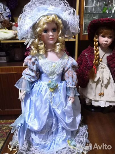 Кукла фарфоровая коллекционная