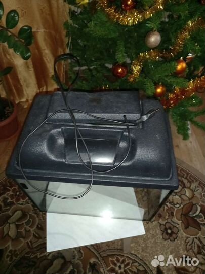 Продам аквариум для рыбок объем25литров