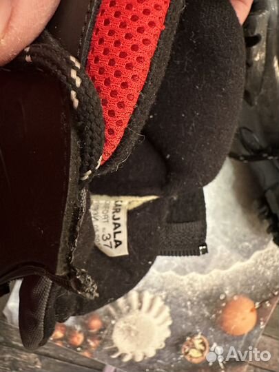 Лыжные ботинки