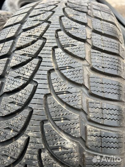 Bridgestone Blizzak LM-80 235/60 R18