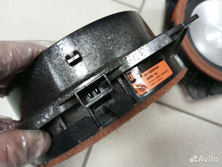 Динамик JBL задней двери Toyota Land Cruiser 200