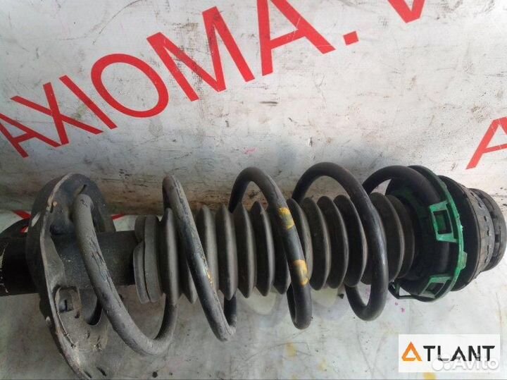 Стойка подвески передний правый honda FIT