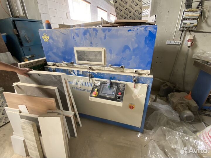 Станок кромкооблицовочный с прифуговкой