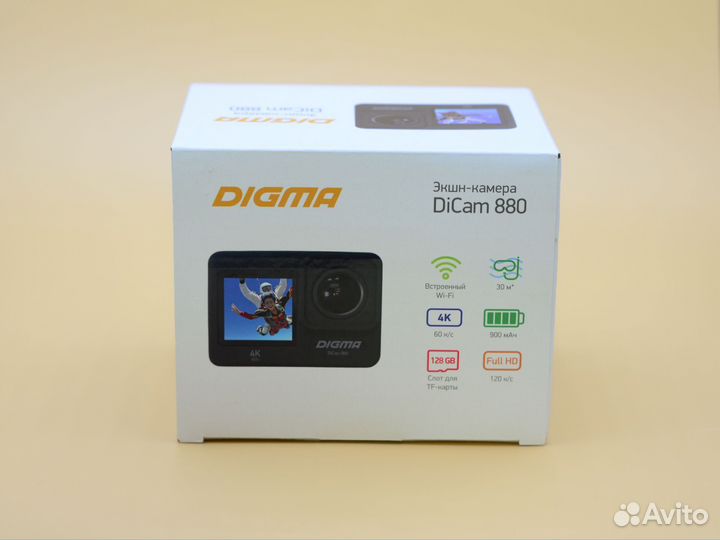 Экшн камера Digma Dicam 880