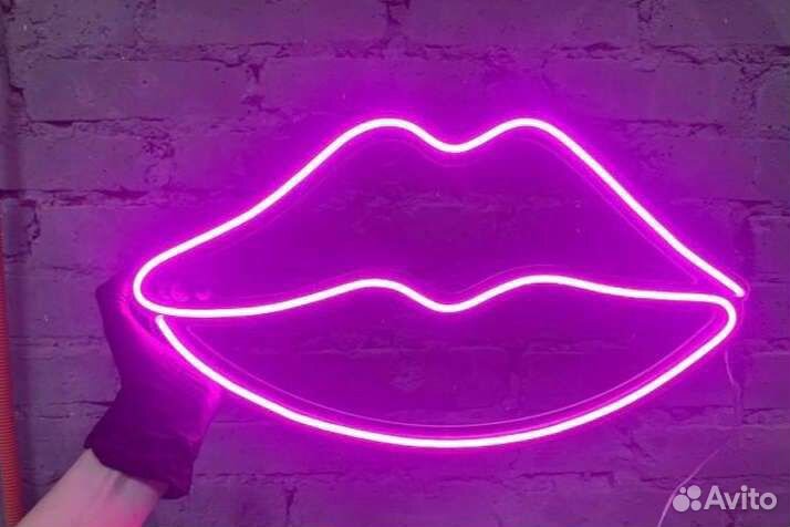 Неоновая вывеска