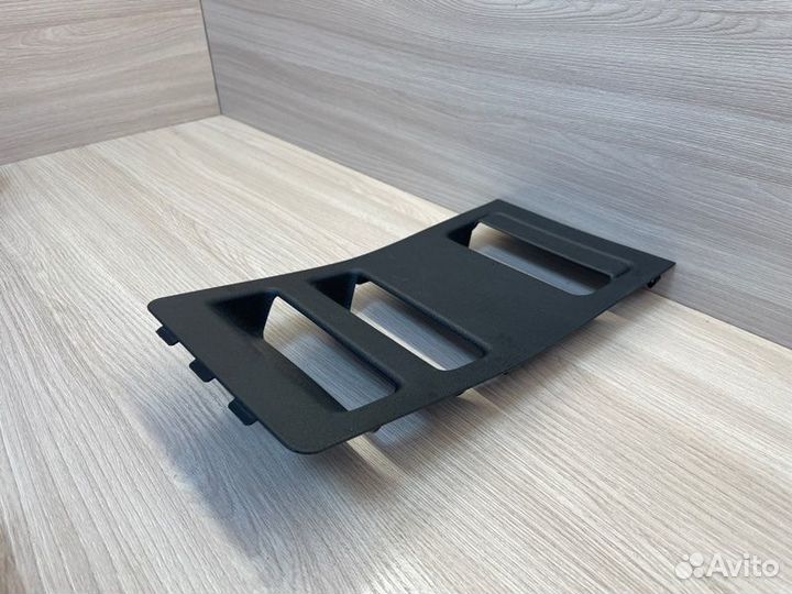 Обшивка багажника задняя левая LADA X-Ray