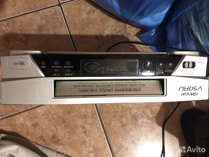 Видеомагнитофон sharp